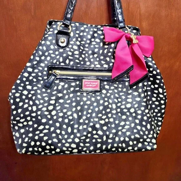 BETSEY JOHNSON Leopard Black White Purse W/Patent Leather Gold Hardware W/ Bow - Picture 1 of 6